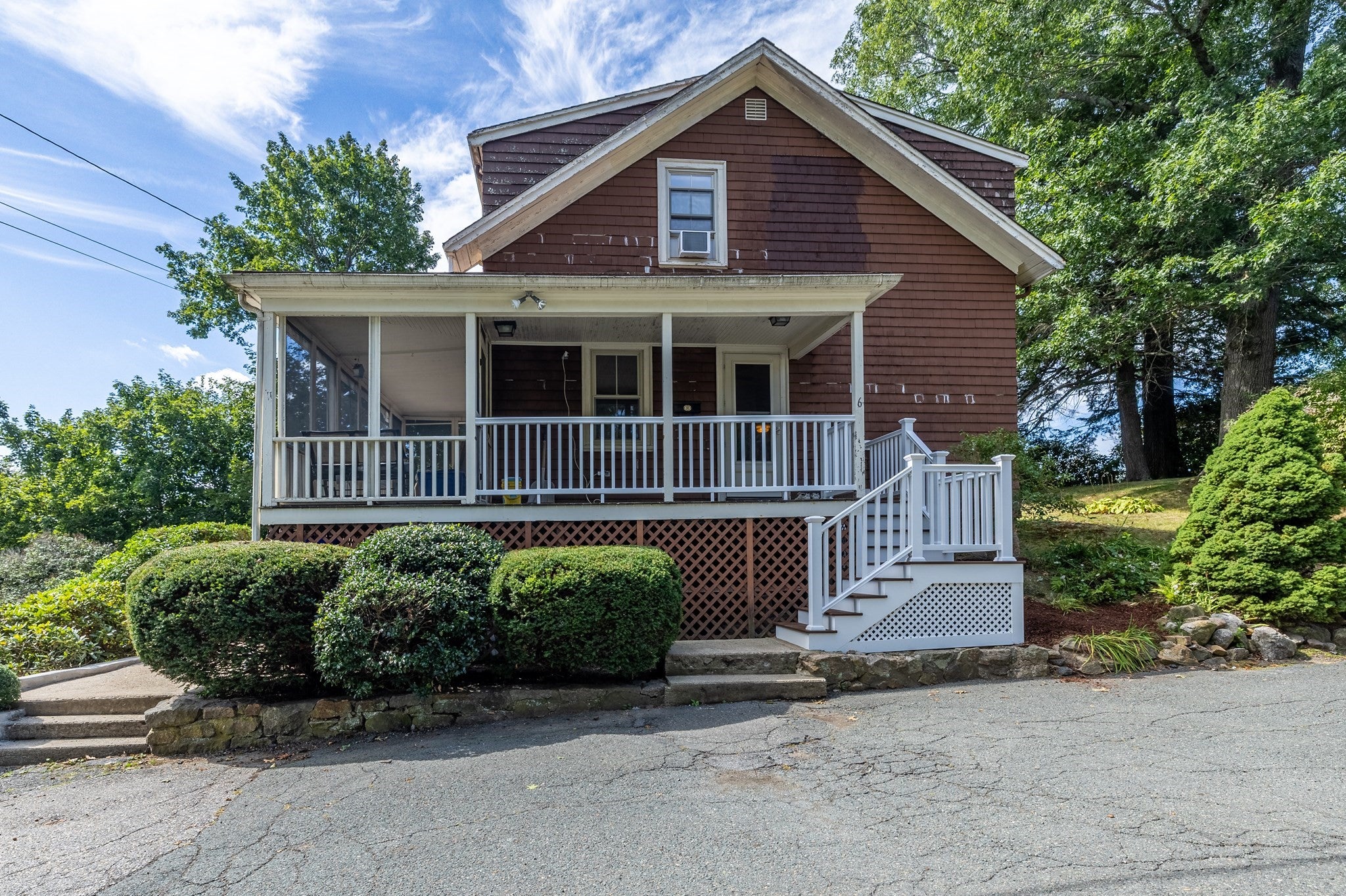 Photo of 6 Hillcrest Rd, Beverly, MA