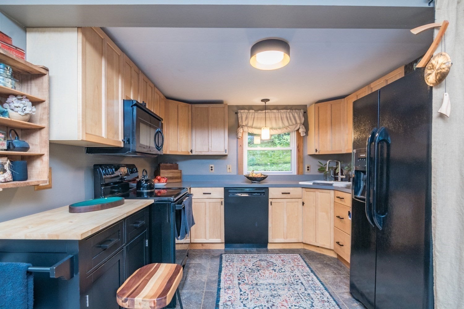 557 Federal St, Belchertown, MA, 557 Federal St, Belchertown, MA Photo #10