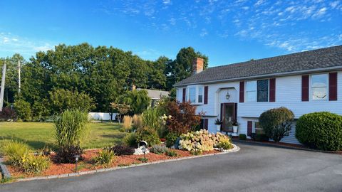 Photo of 8 Park Cir, Attleboro, MA 02703 (MLS # 73511622)
