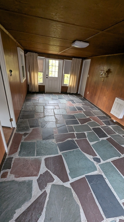 82 Oakside Ave.