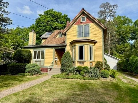Photo of 60 Massasoit ST, Northampton, MA 01060 (MLS # 73523069)
