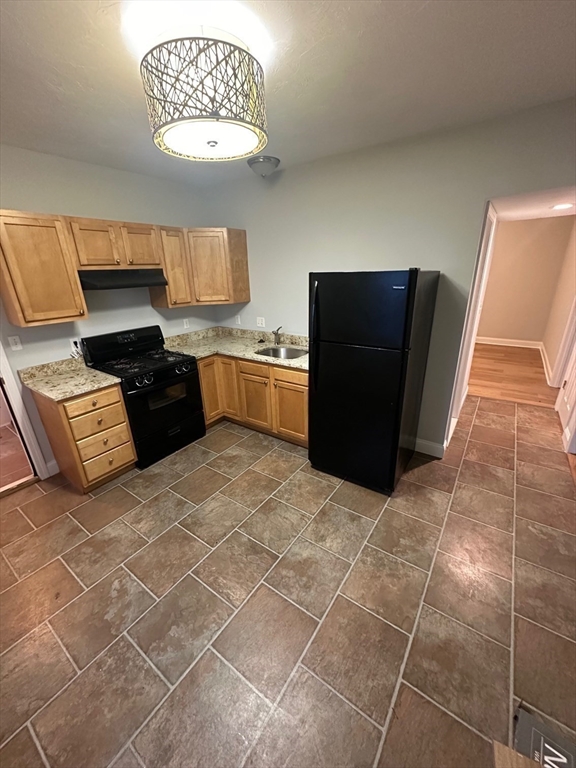 5-7 Sturtevant Ave. 1R