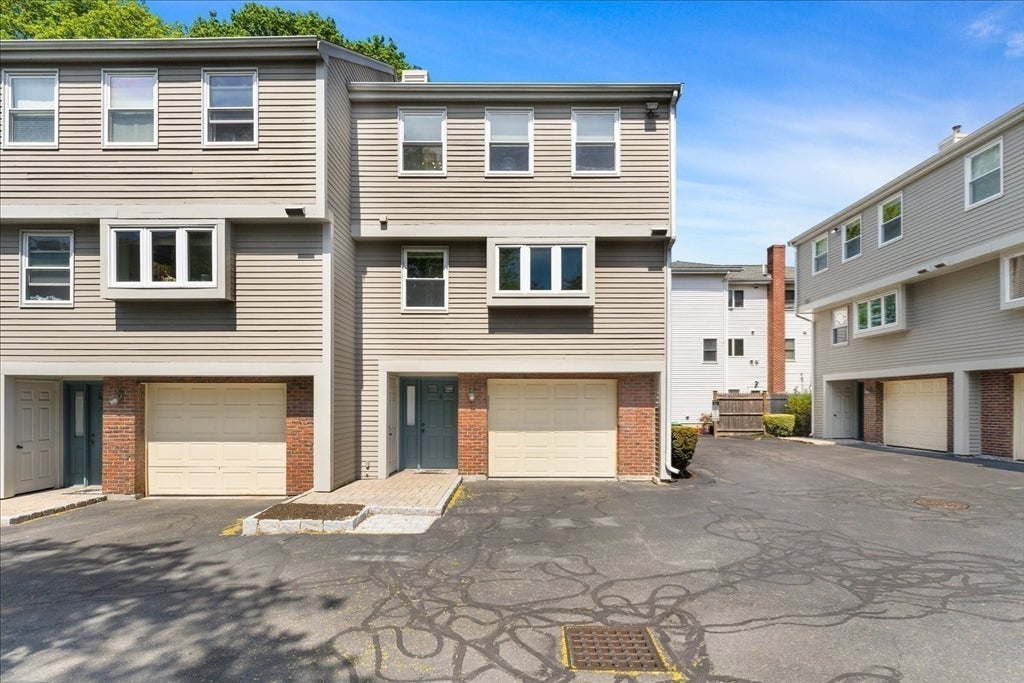 174 Adams ST #6, Newton, MA, 174 Adams ST #6, Newton, MA Photo #2