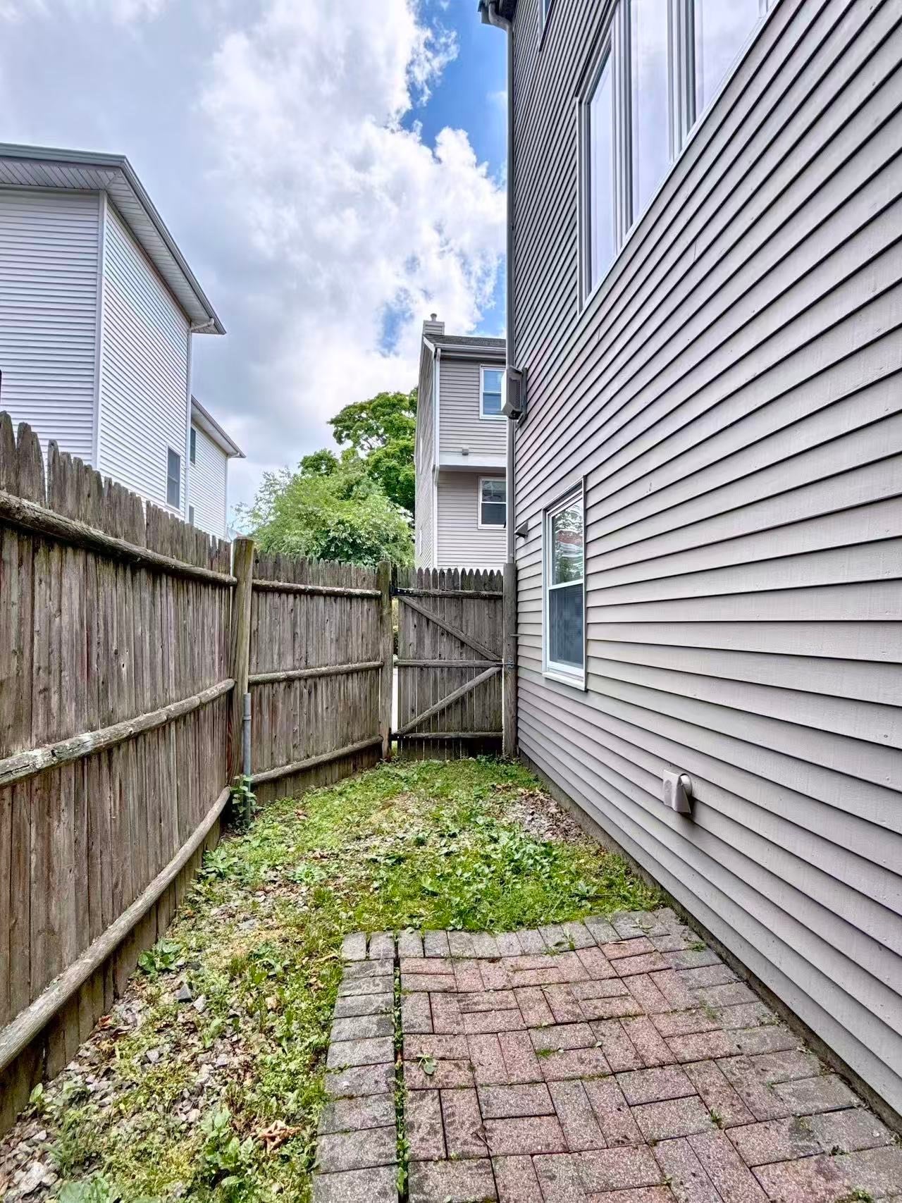 174 Adams ST #6, Newton, MA, 174 Adams ST #6, Newton, MA Photo #6