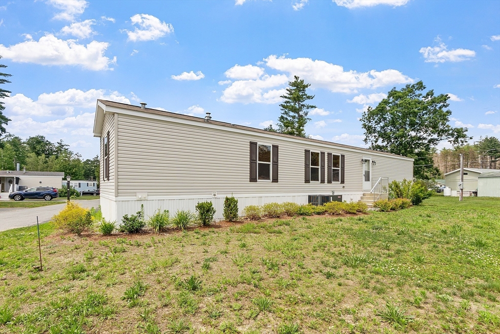 519 East River Street 23