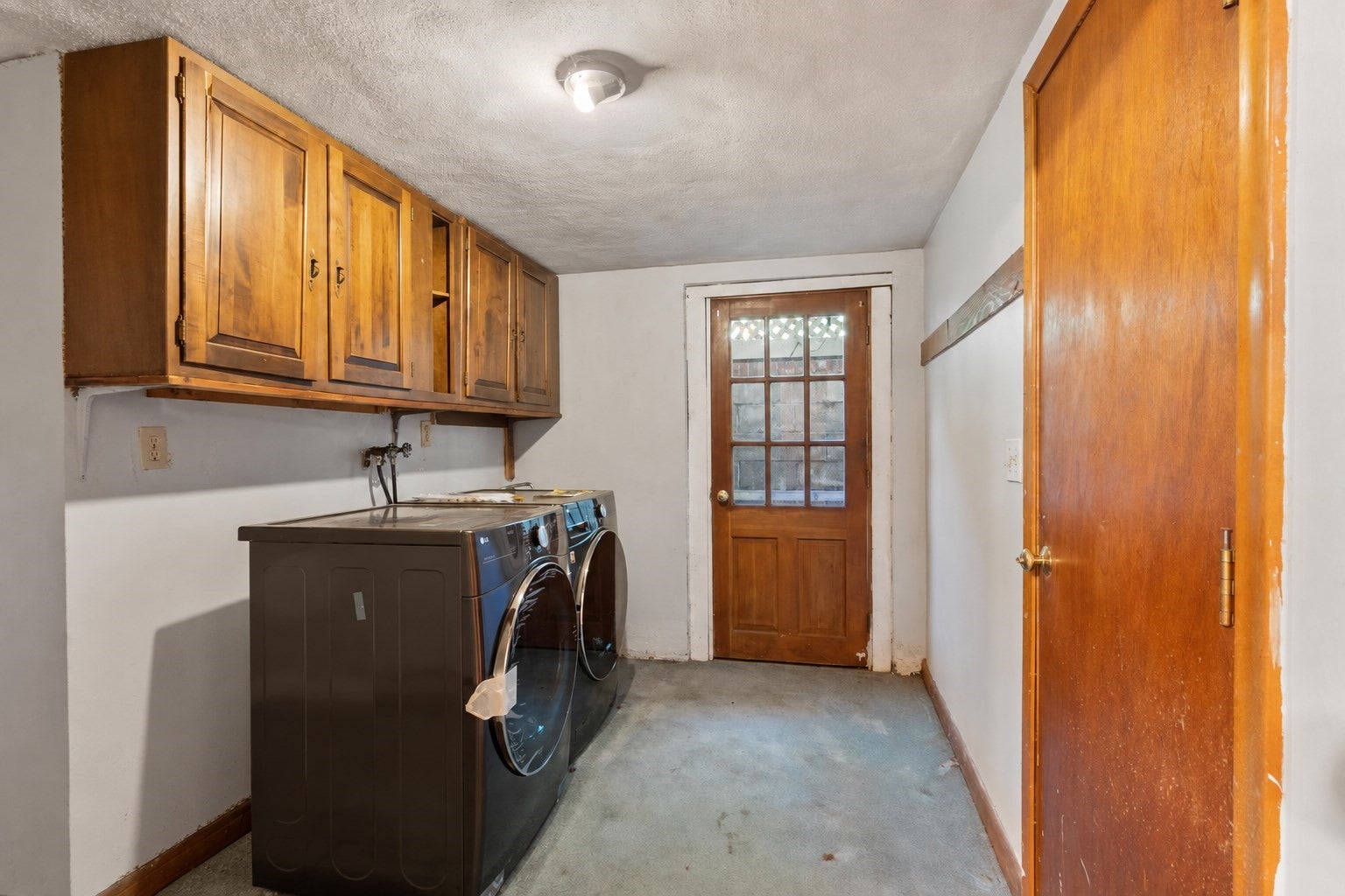 30 Shagbark Rd, Concord, MA Photo #33