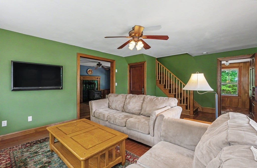 131 Main St, Chelmsford, MA, 131 Main St, Chelmsford, MA Photo #3