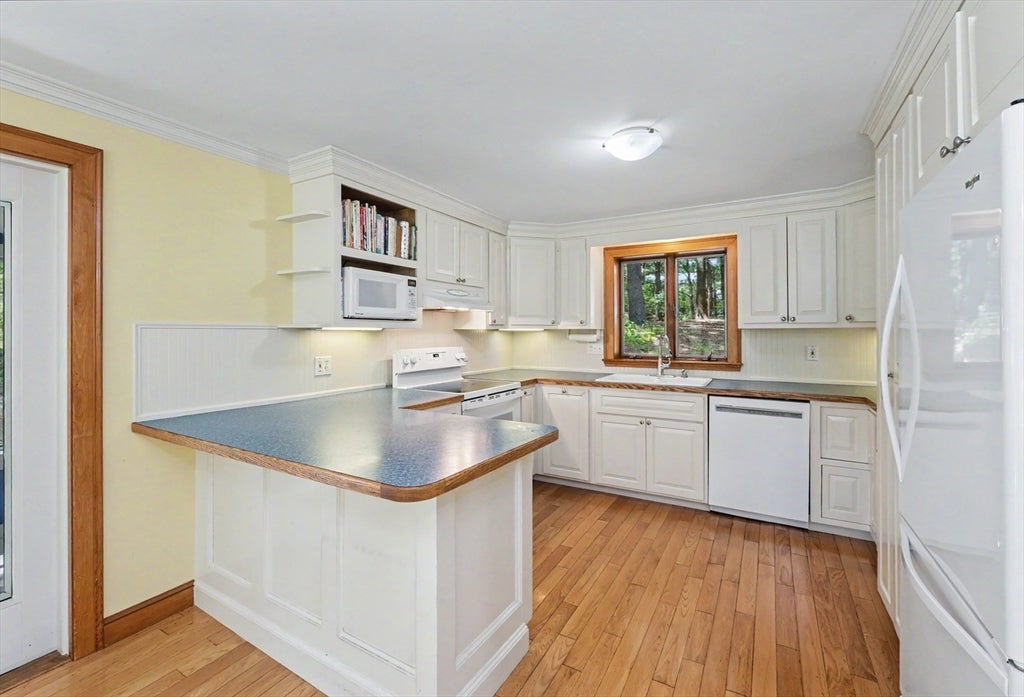 131 Main St, Chelmsford, MA, 131 Main St, Chelmsford, MA Photo #12