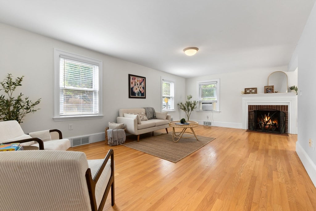 1 Virginia Ave, Beverly, MA, 1 Virginia Ave, Beverly, MA Photo #3