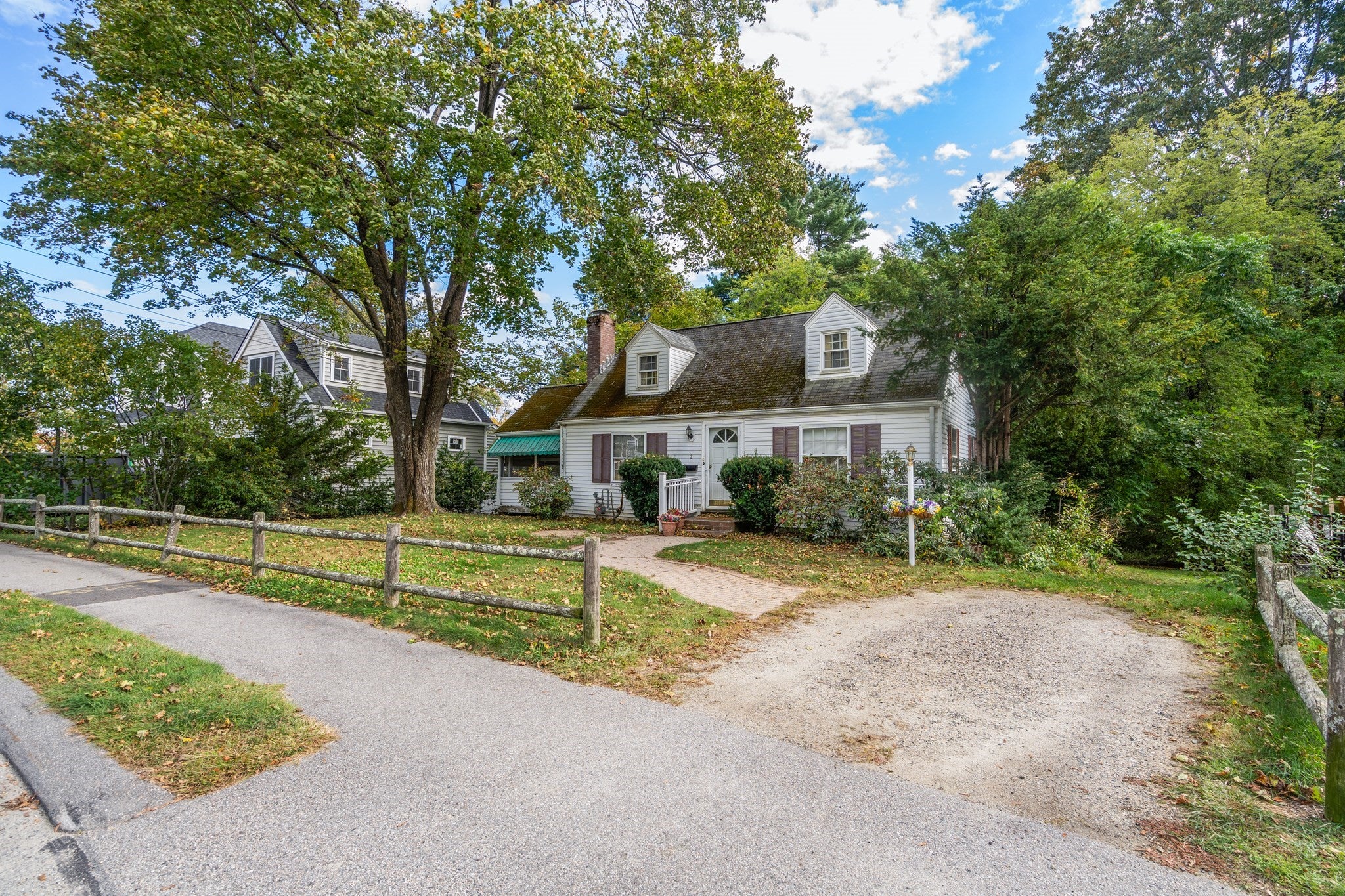 2 Eisenhower Ave