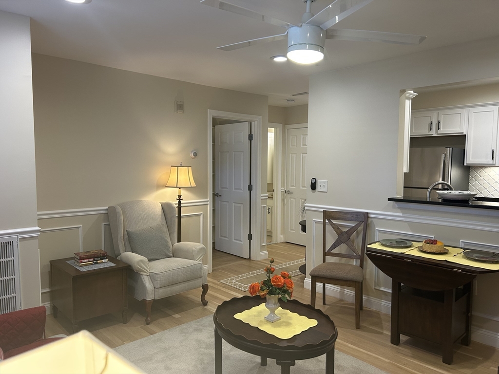 141 Chestnut St G7