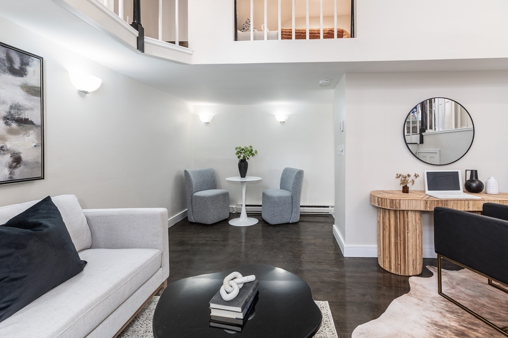 27 Anderson St 36