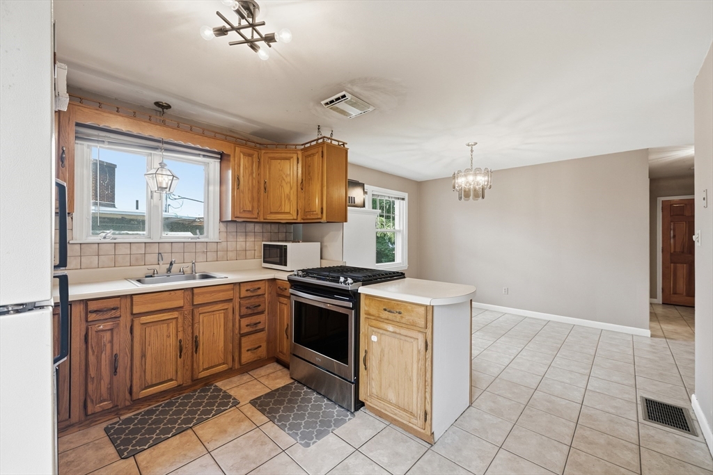 30 Bunkerhill St 30
