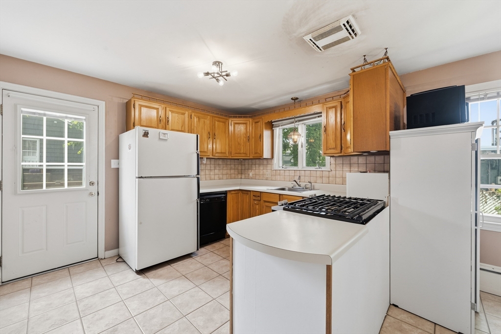 30 Bunkerhill St 30