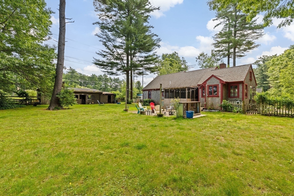 18 Russell Holmes Way