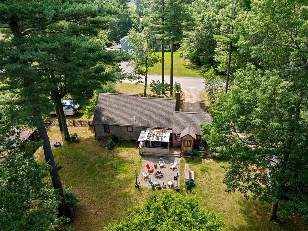 18 Russell Holmes Way