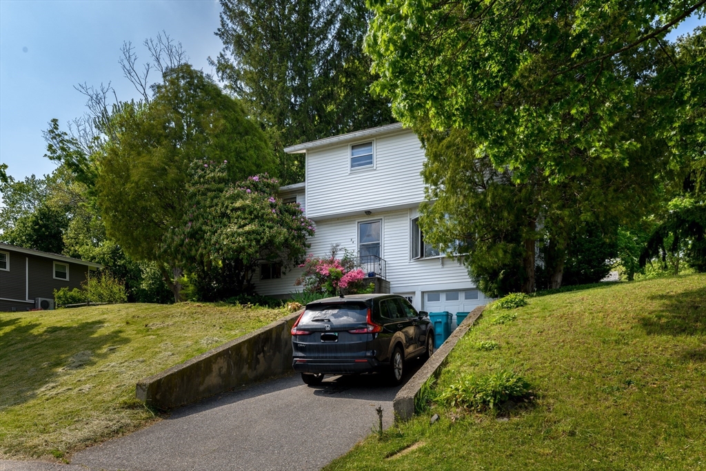44 Fort Meadow Drive