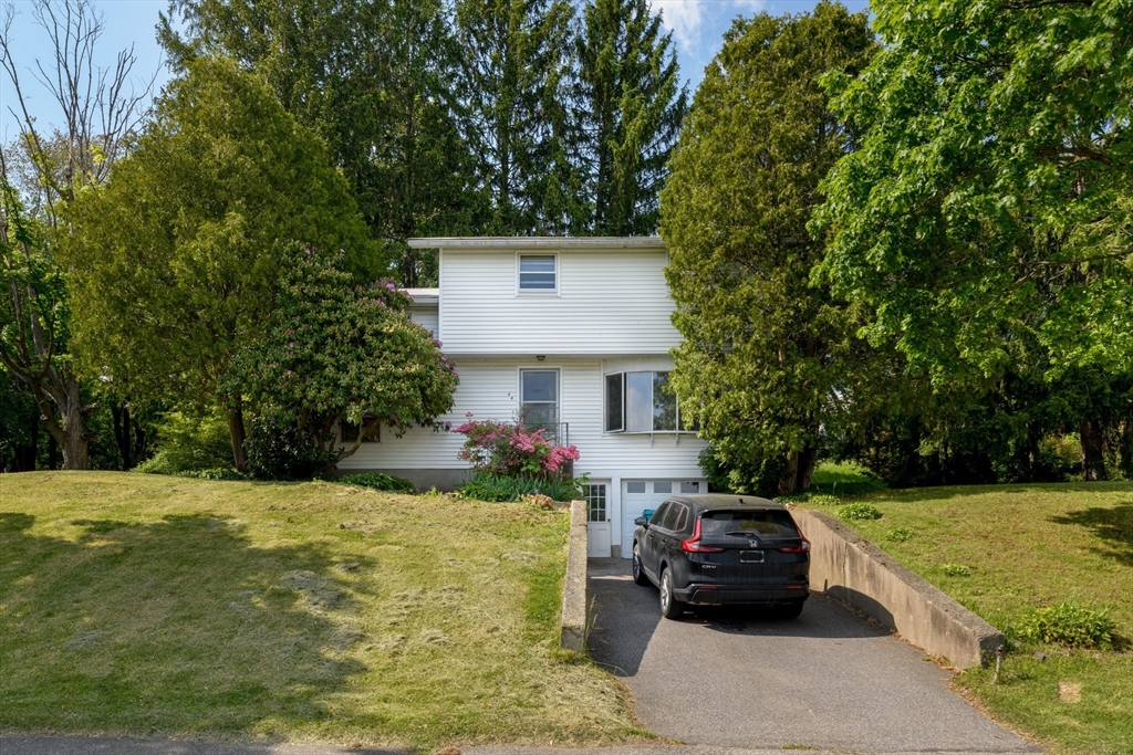 44 Fort Meadow Drive
