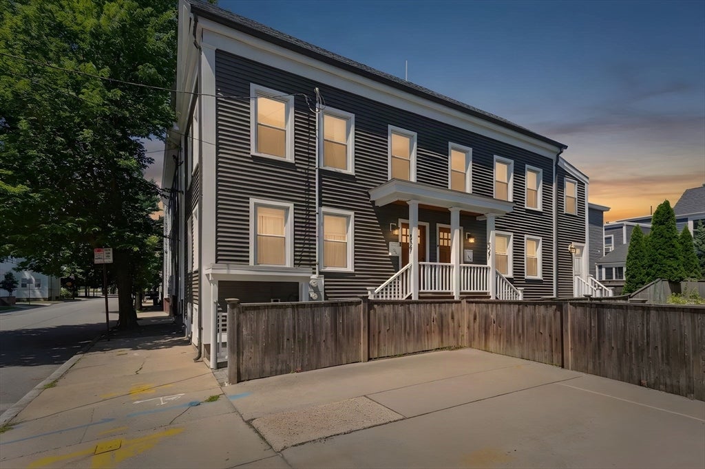327-329 Hurley St 2