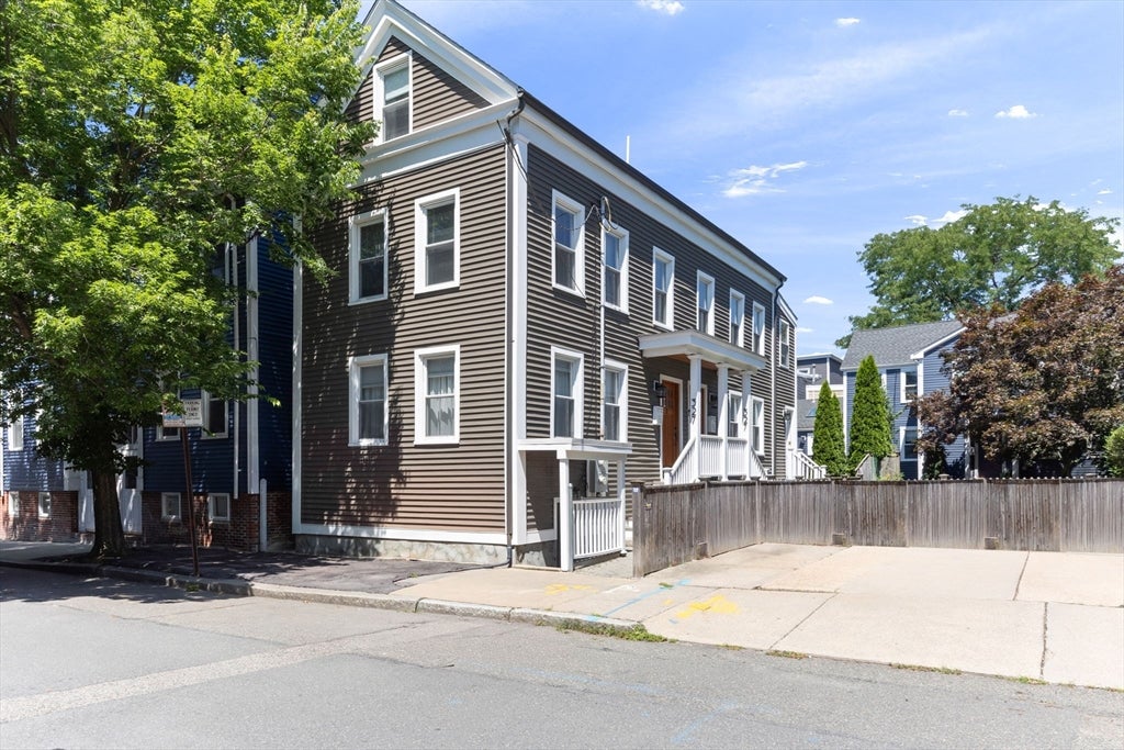 327-329 Hurley St 2