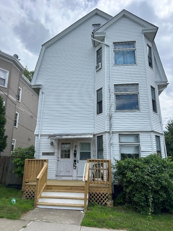 Chicopee, Massachusetts 01020, United States, 3 Bedrooms Bedrooms, ,1 BathroomBathrooms,Residential,Active,167000