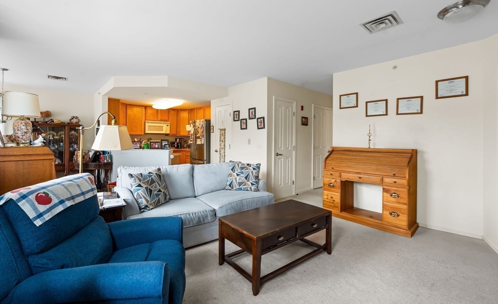 521 Main C