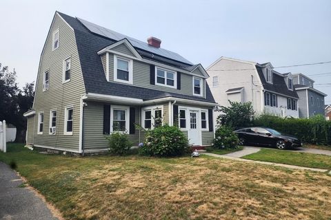 64 Salem St Lawrence MA 01843