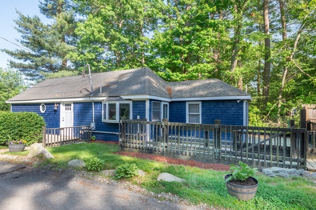 254 Lakeside Road
