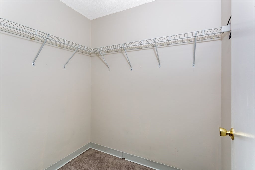 36 Stone Ridge Rd #36, Franklin, MA Photo #20