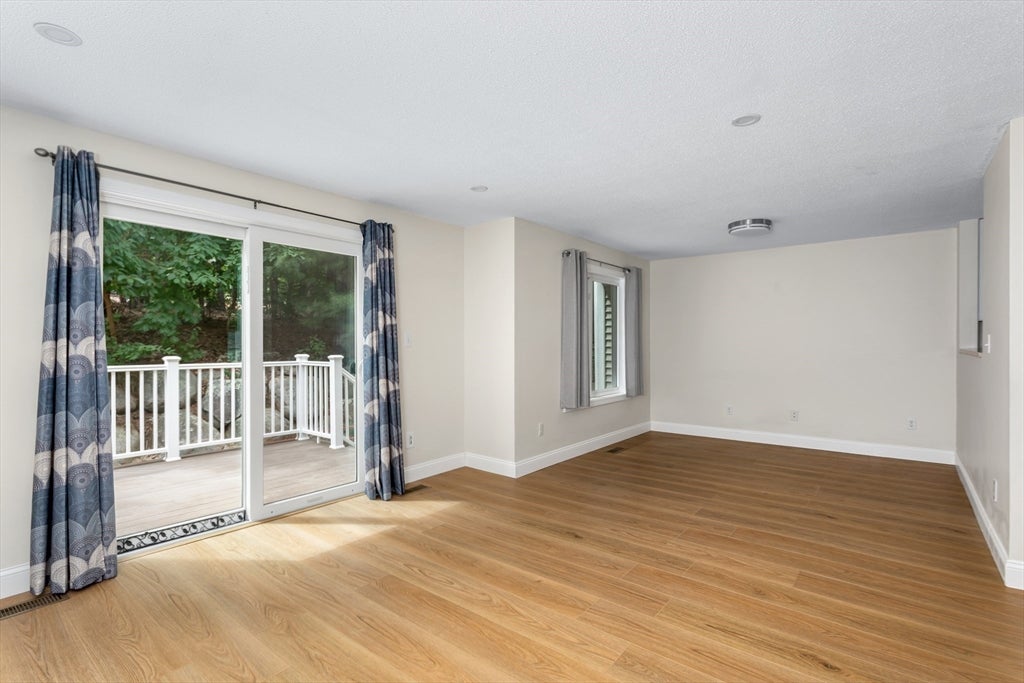 36 Stone Ridge Rd #36, Franklin, MA Photo #14