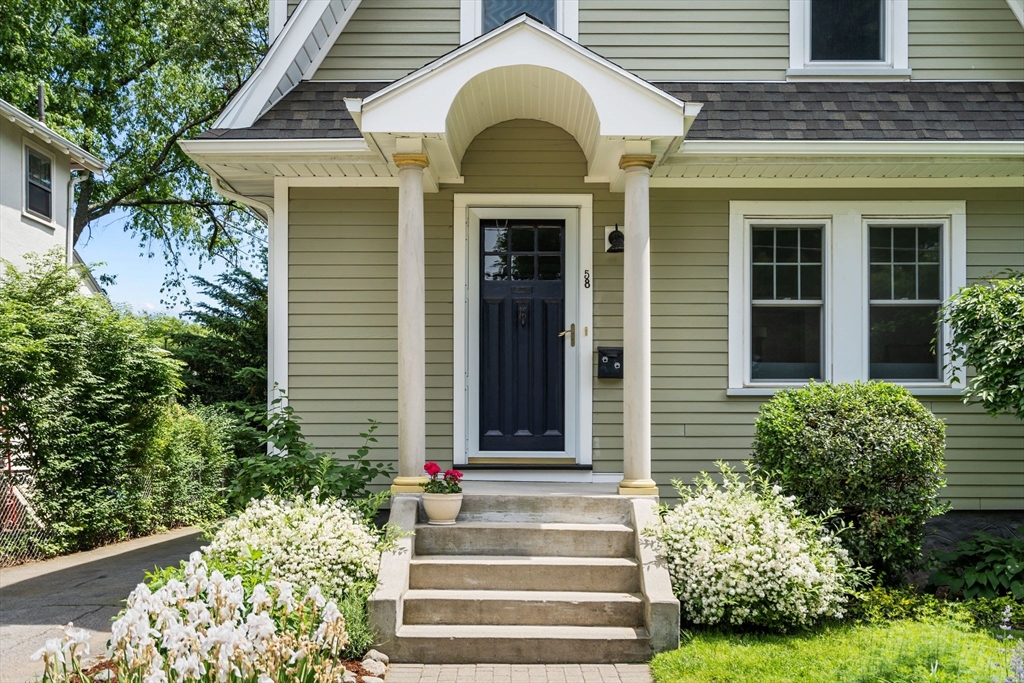58 Iroquois Rd