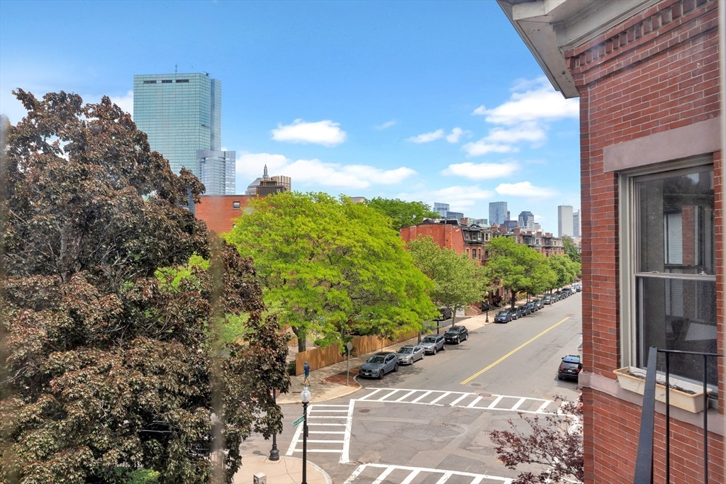 6 Columbus Sq 3