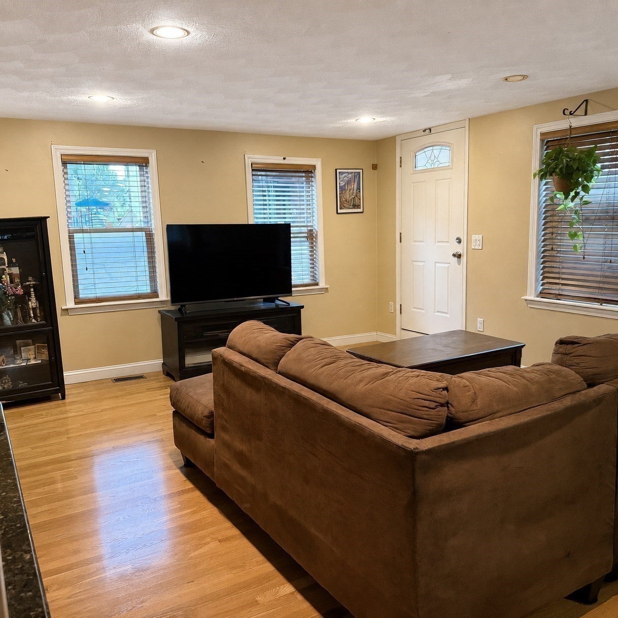 57 Pleasant St #B, Watertown, MA Photo #10