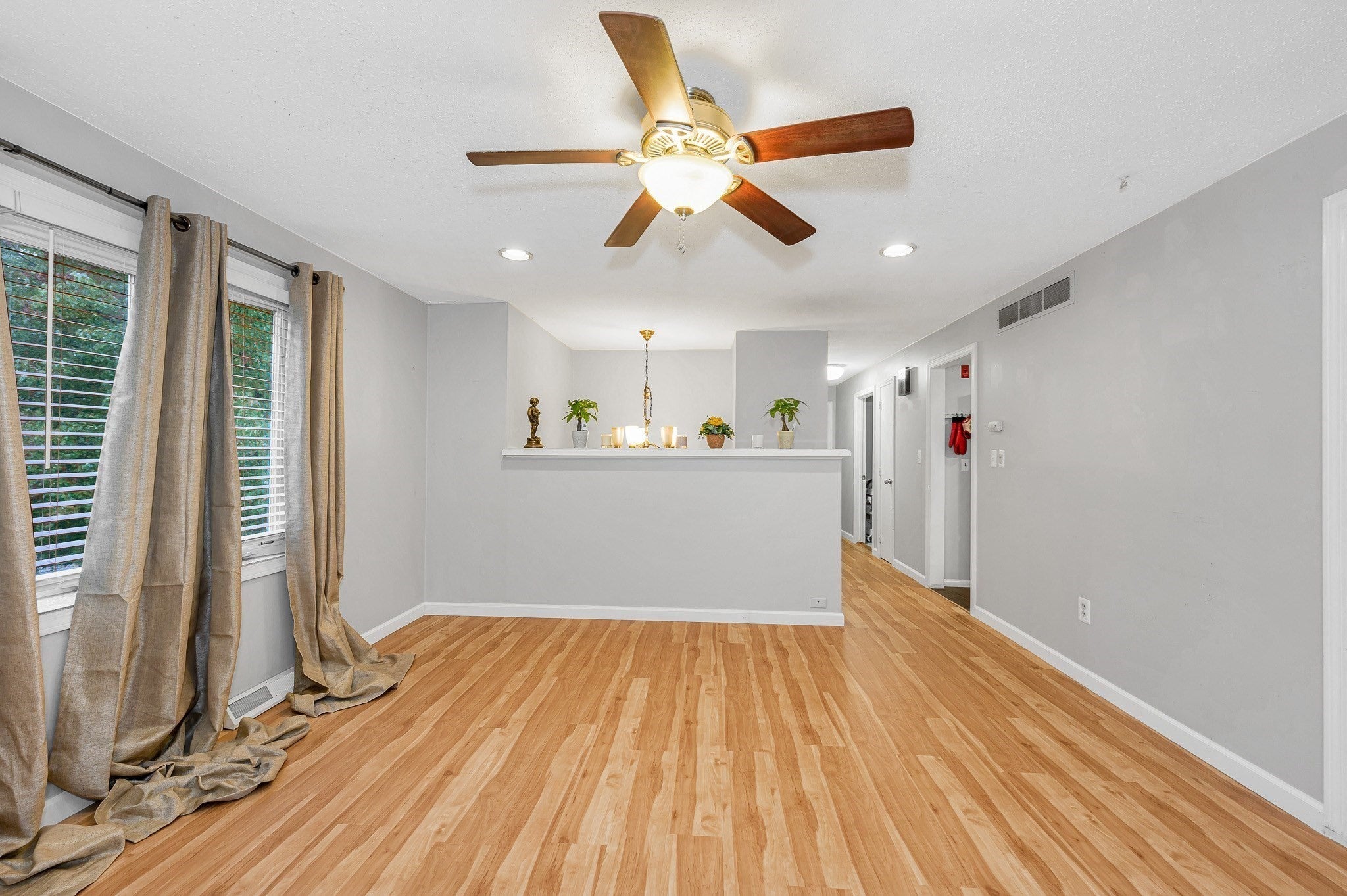 100 Village Dr