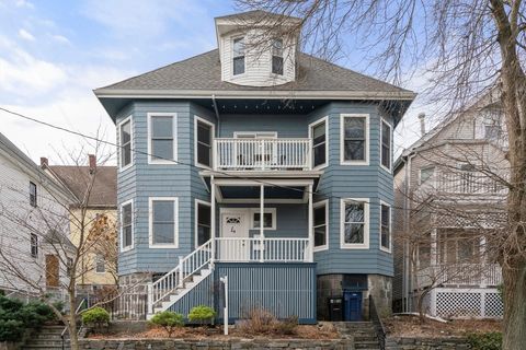 4 Cotton St 2 Boston MA 02131