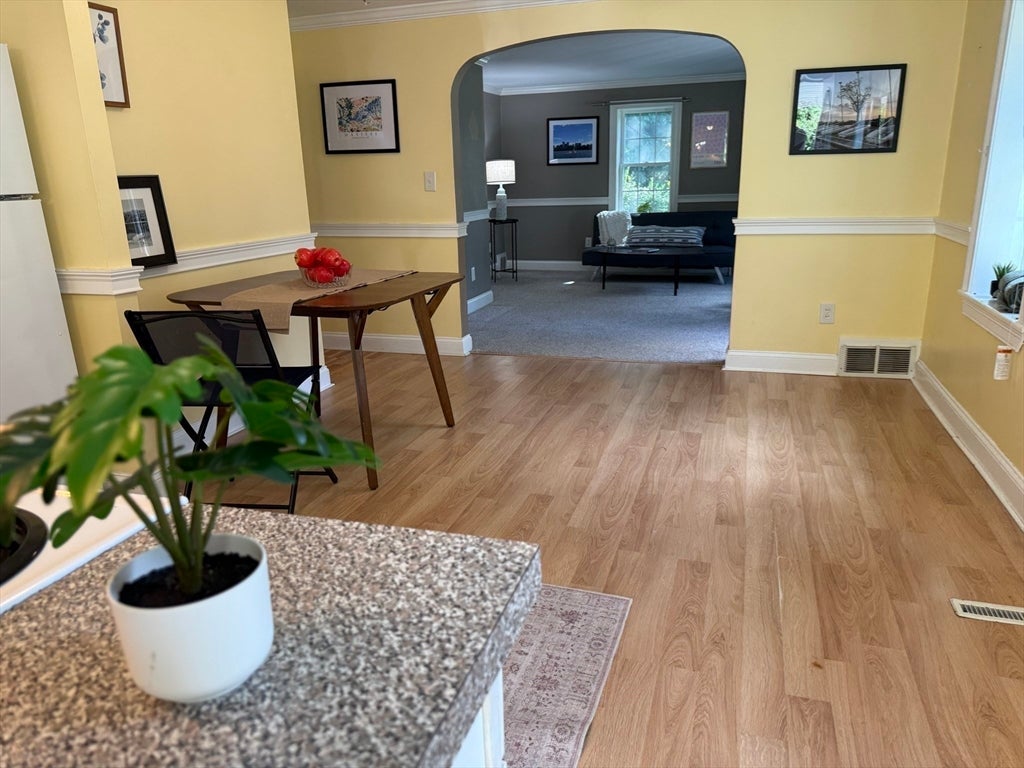 8 Warren Road, Auburn, MA, 8 Warren Road, Auburn, MA Photo #6