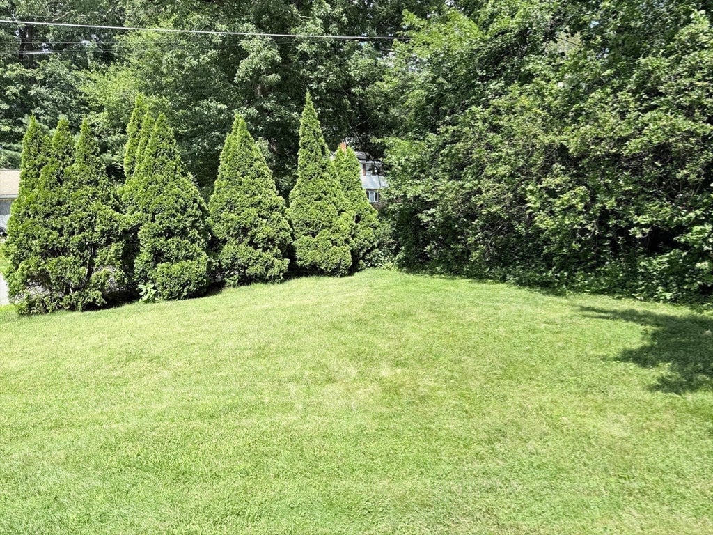 8 Warren Road, Auburn, MA, 8 Warren Road, Auburn, MA Photo #2