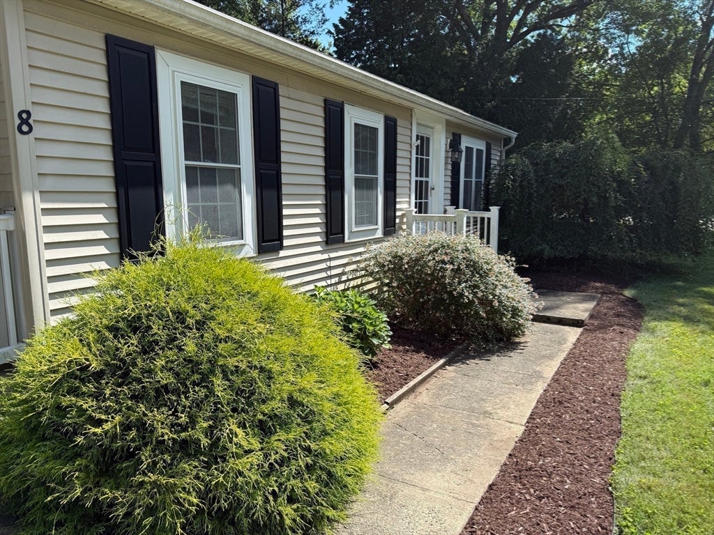 8 Warren Road, Auburn, MA, 8 Warren Road, Auburn, MA Photo #18