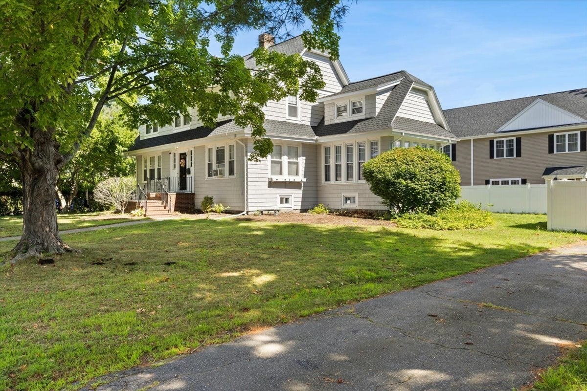 53 Ashland St, Taunton, MA Photo #39