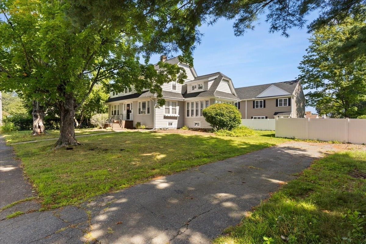 53 Ashland St, Taunton, MA Photo #38