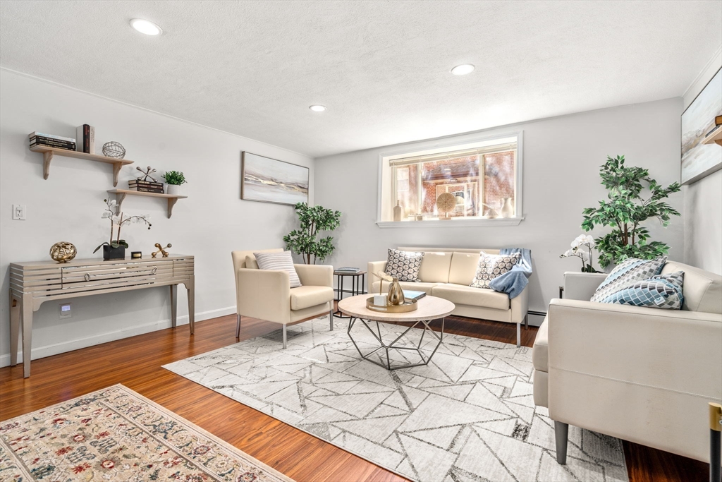 64 Bryon Road U1