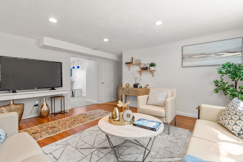64 Bryon Road U1
