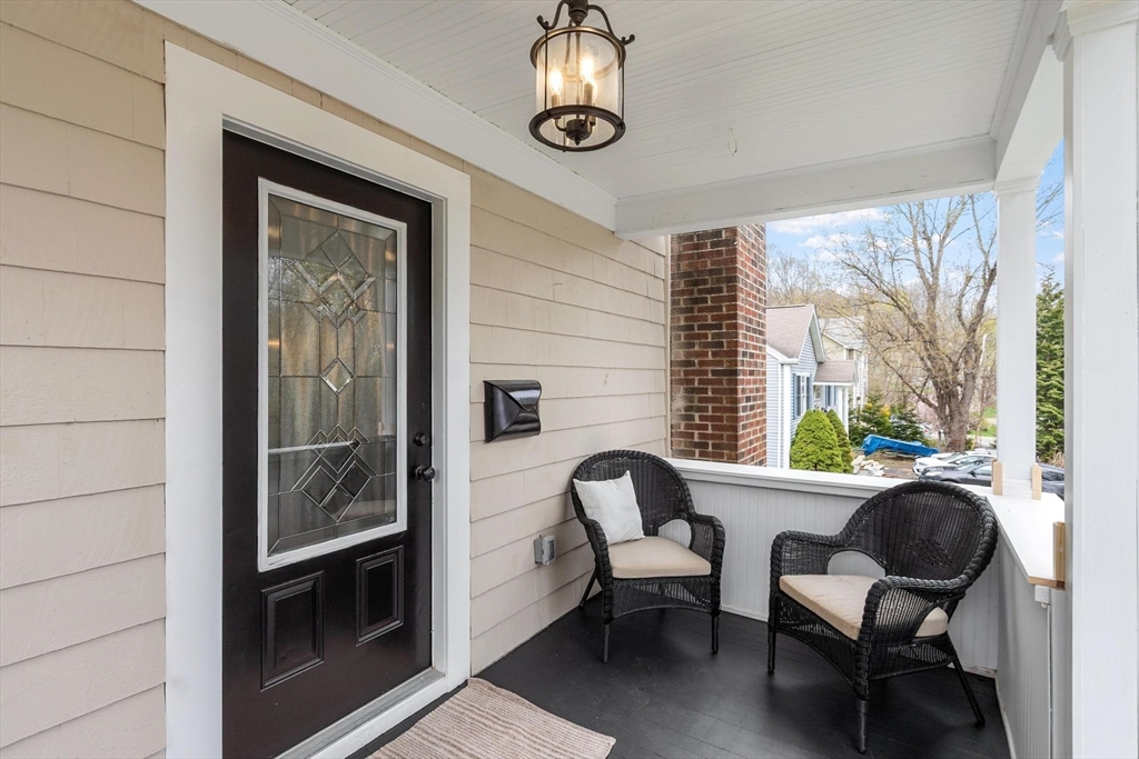 7 Albemarle St