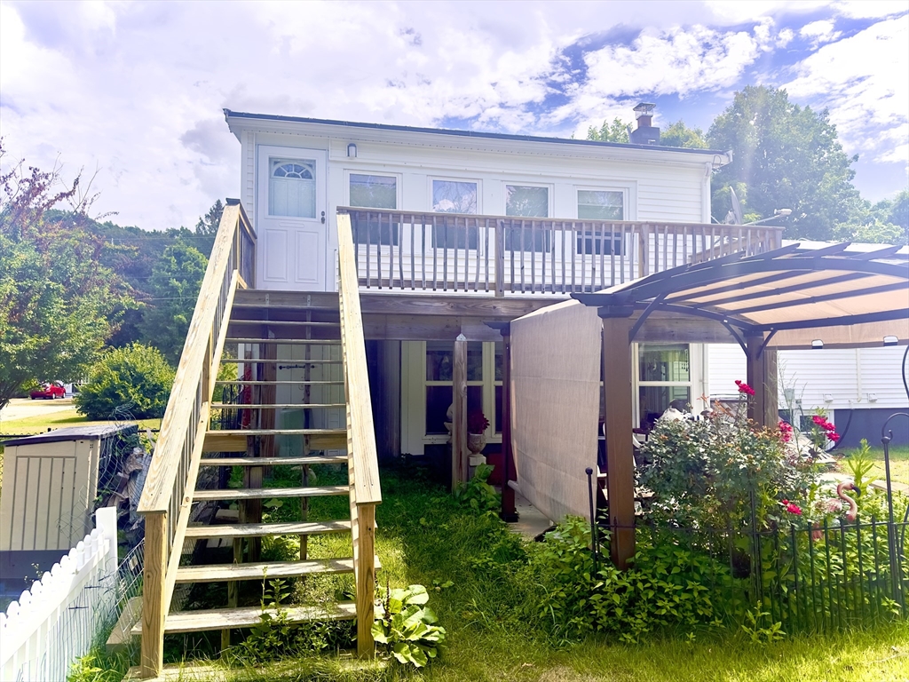 223 Laurel St