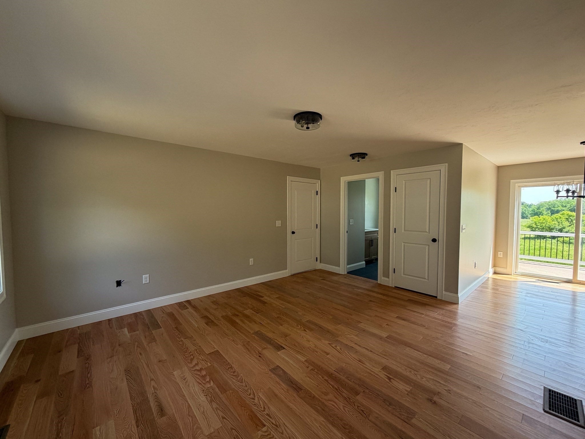 555 Neck Road