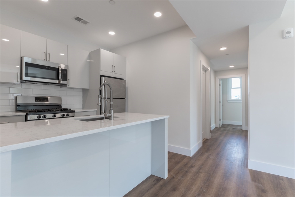 843 Columbia RD #2, Boston, MA Photo #10