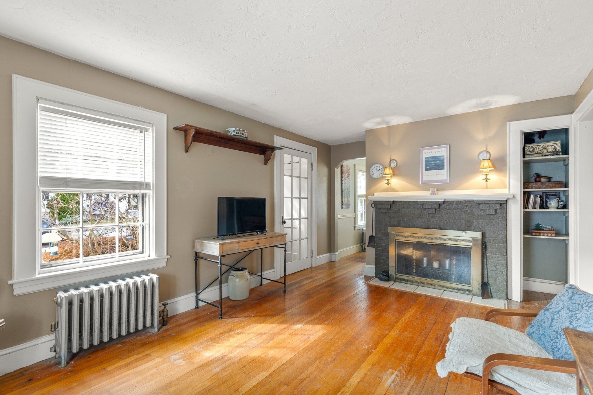 19 Deforest St
