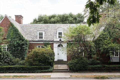 180 Ivy St Brookline MA 02446