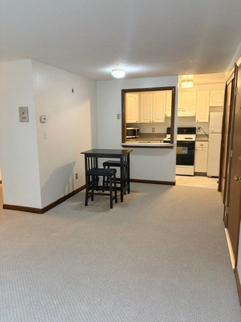 676 Farm Rd #1, Marlborough, MA, 676 Farm Rd #1, Marlborough, MA Photo #3