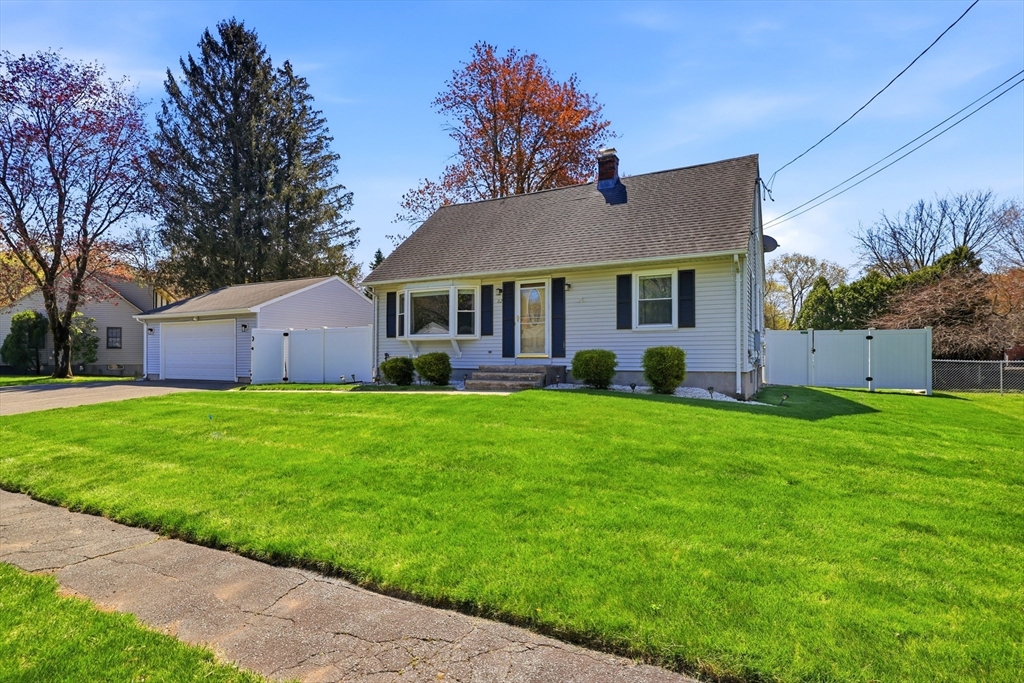 82 Pleasant Dr